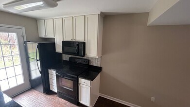 74 Gloucester Dr in Lynchburg, VA - Building Photo - Building Photo
