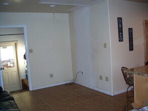 4023 Berdina Rd in Castro Valley, CA - Foto de edificio - Building Photo