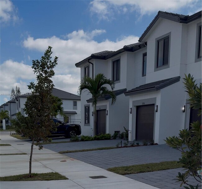 property at 18974 345th Ter