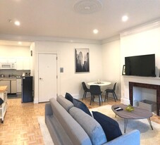 176 Newbury St, Unit 1 Apartamentos