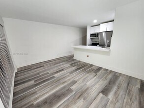 4545 Treehouse Ln in Tamarac, FL - Building Photo - Building Photo