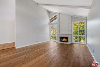 1316 Avenida de Cortez in Los Angeles, CA - Building Photo - Building Photo