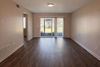 39132 Co Rd 54 in Zephyrhills, FL - Building Photo - Building Photo
