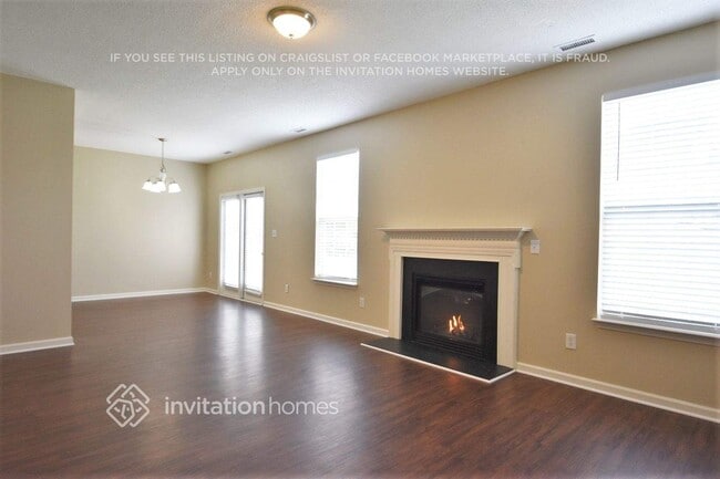 301 Cline Falls Dr in Holly Springs, NC - Building Photo - Building Photo