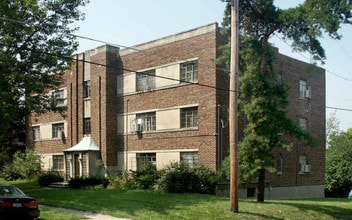 2719 Digby Ave in Cincinnati, OH - Foto de edificio - Building Photo