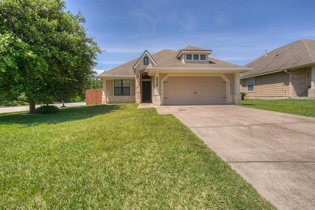 103 Garden Acres in Huntsville, TX - Building Photo - Building Photo