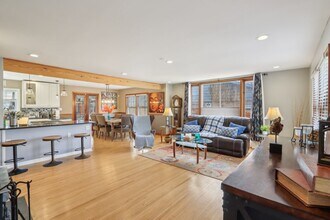 4111 E Pleasant Run Parkway South Dr in Indianapolis, IN - Building Photo - Building Photo