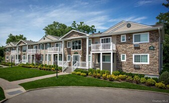 250 River Ave in Patchogue, NY - Building Photo