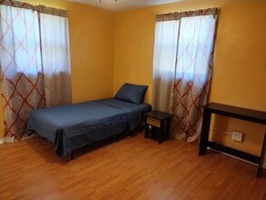 6350 53rd St N in Pinellas Park, FL - Building Photo - Building Photo