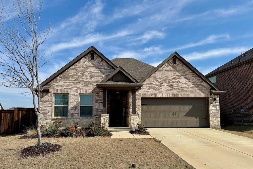 1301 Wheelwright Dr in Heath, TX - Building Photo