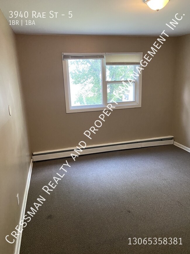 3940 Rae St in Regina, SK - Building Photo - Building Photo