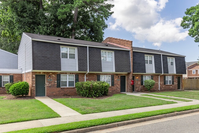 Hickory Point Townhomes