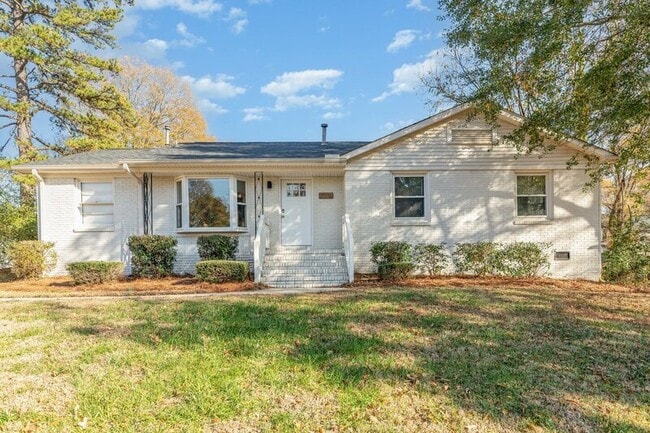 property at 6701 Lynmont Dr