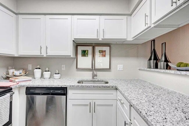 2701 Planters St in Sugar Land, TX - Building Photo - Building Photo