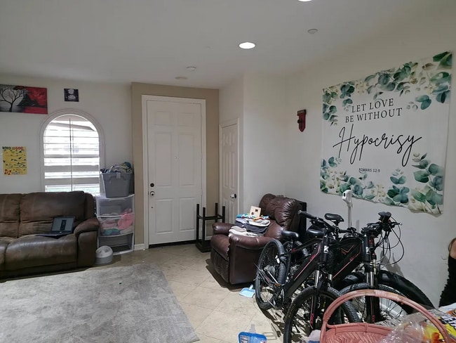 property at 16 Paseo del Rey