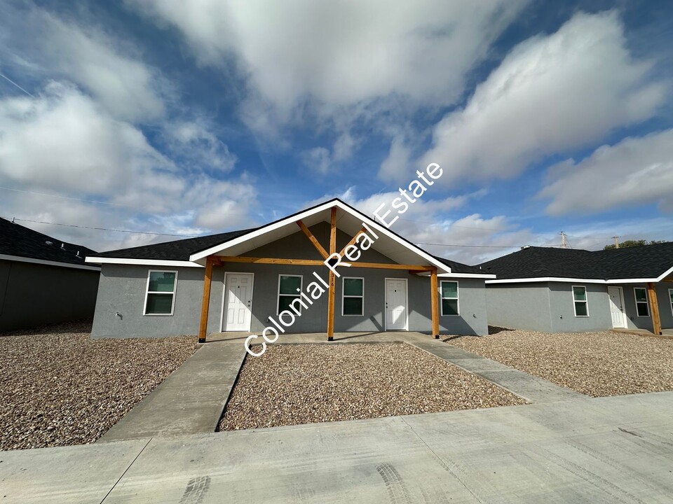 316 Cortez St in Clovis, NM - Building Photo