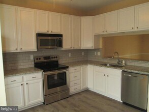 1306 Roman Ridge Way in Bel Air, MD - Building Photo - Building Photo