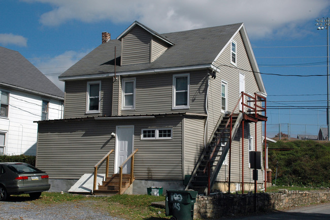 100 Middle Spring Ave in Shippensburg, PA - Building Photo - Building Photo