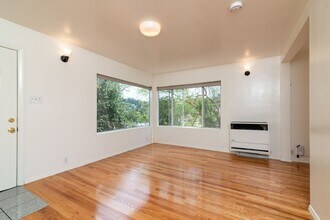 1548 Lucretia Ave in Los Angeles, CA - Building Photo - Building Photo