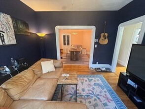 145 Albion St in Somerville, MA - Building Photo - Building Photo