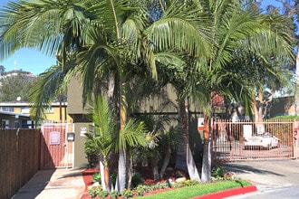 Occidental Apartments in Oxnard, CA - Building Photo - Building Photo
