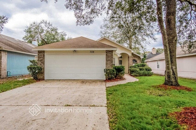 property at 724 Putters Green Way S