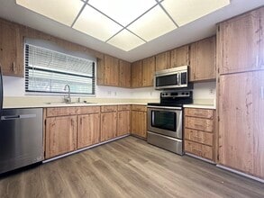 107 Maplewood Dr in Sanford, FL - Building Photo - Building Photo