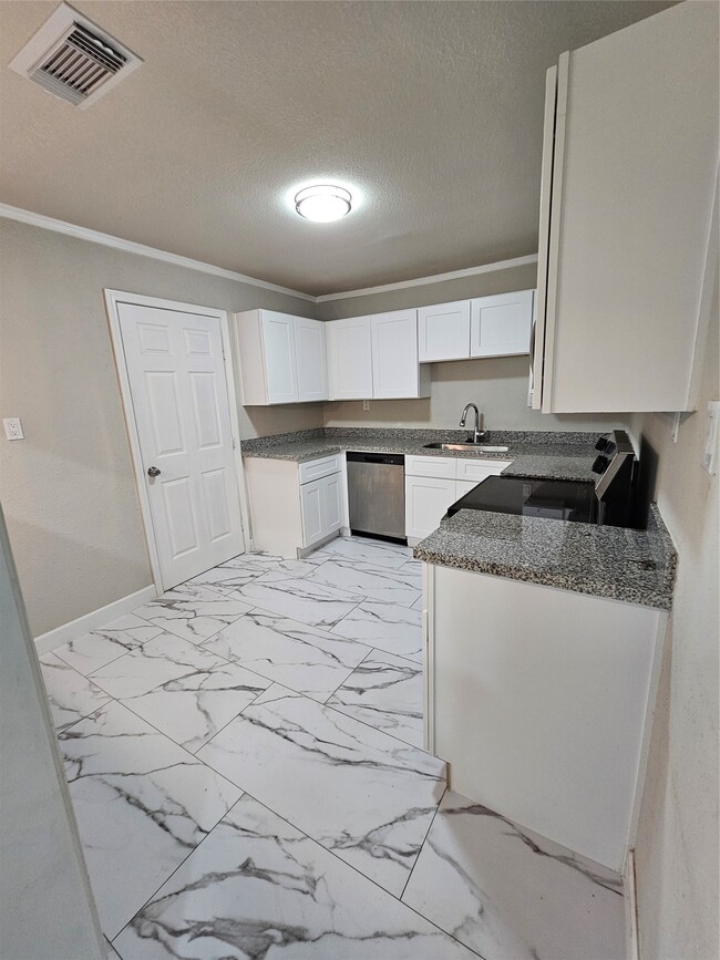 property at 120 Antionette Ln