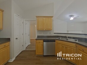425 Eglington Tr in Locust Grove, GA - Building Photo - Building Photo
