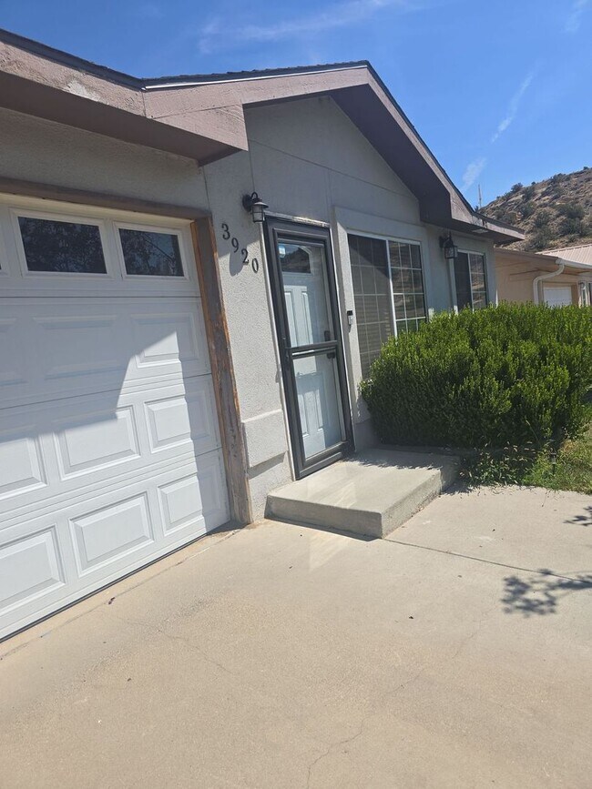 3920 Buckingham St in Farmington, NM - Building Photo - Building Photo