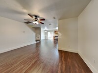 3210 Crownover St in Austin, TX - Foto de edificio - Building Photo