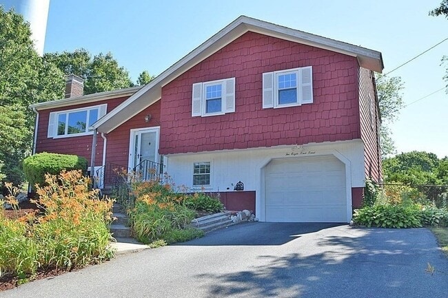 property at 2 Eagle Rock Rd