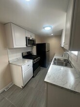 2210 Greenwich St in Philadelphia, PA - Building Photo - Building Photo