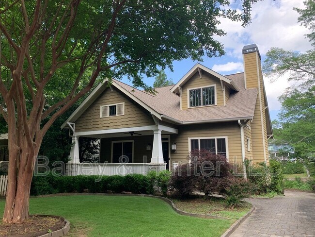 property at 1524 Park Rd