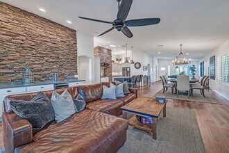 3030 W Caravaggio Ln in Phoenix, AZ - Building Photo - Building Photo