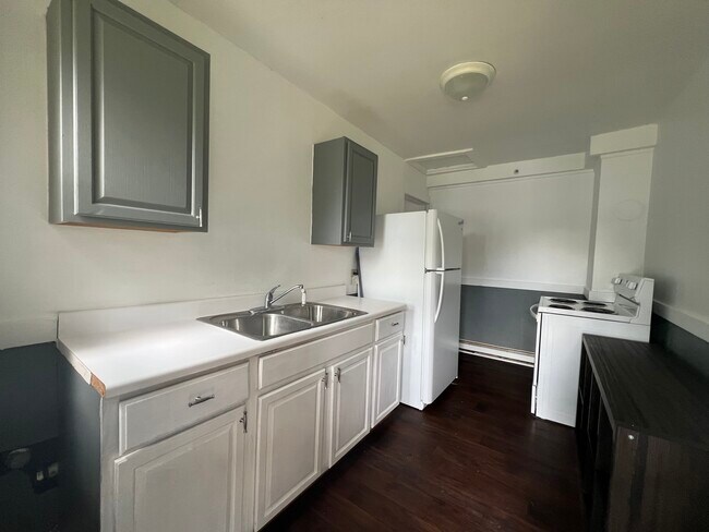 500 N Catherine St in Mount Vernon, OH - Building Photo - Building Photo