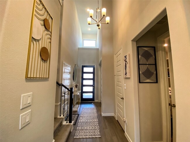 property at 2122 Alabaster Est Dr