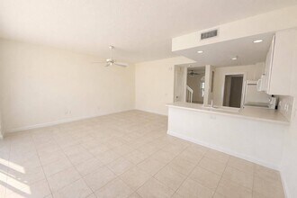 181 Waterford Dr in Jupiter, FL - Building Photo - Building Photo