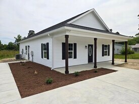 4890 SC-319 in Aynor, SC - Building Photo