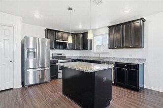 6049 Misty Breeze Dr in Fort Worth, TX - Building Photo - Building Photo