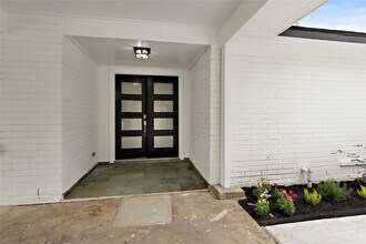 202 Brandywyne Dr in Friendswood, TX - Building Photo - Building Photo