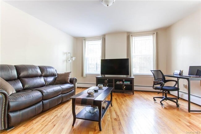 1425 Crotona Ave, Unit 1 in Bronx, NY - Building Photo - Building Photo
