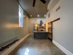 553 Cherry St in Macon, GA - Building Photo - Building Photo
