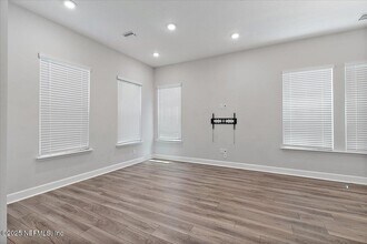 7447 Loggerhead Ct in Jacksonville, FL - Building Photo - Building Photo
