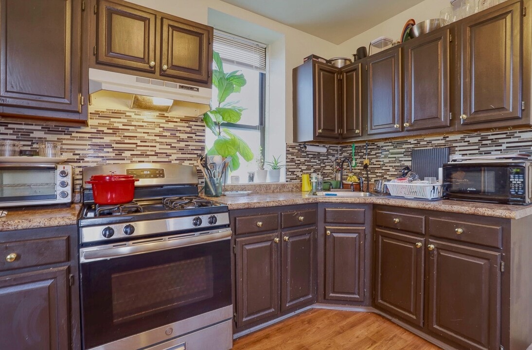 202 Hudson St in Hoboken, NJ - Building Photo