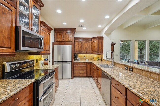 property at 2622 Fairwood Dr