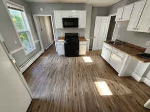 538 Hall St in Manchester, NH - Building Photo - Building Photo