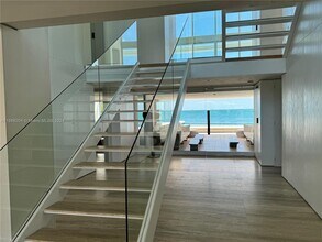 440 S Mashta Dr in Key Biscayne, FL - Building Photo - Building Photo