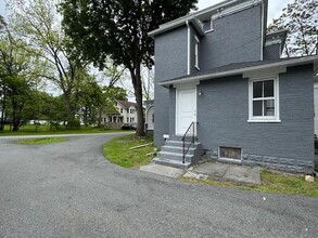 41 Willow Ave in Cornwall, NY - Building Photo - Building Photo
