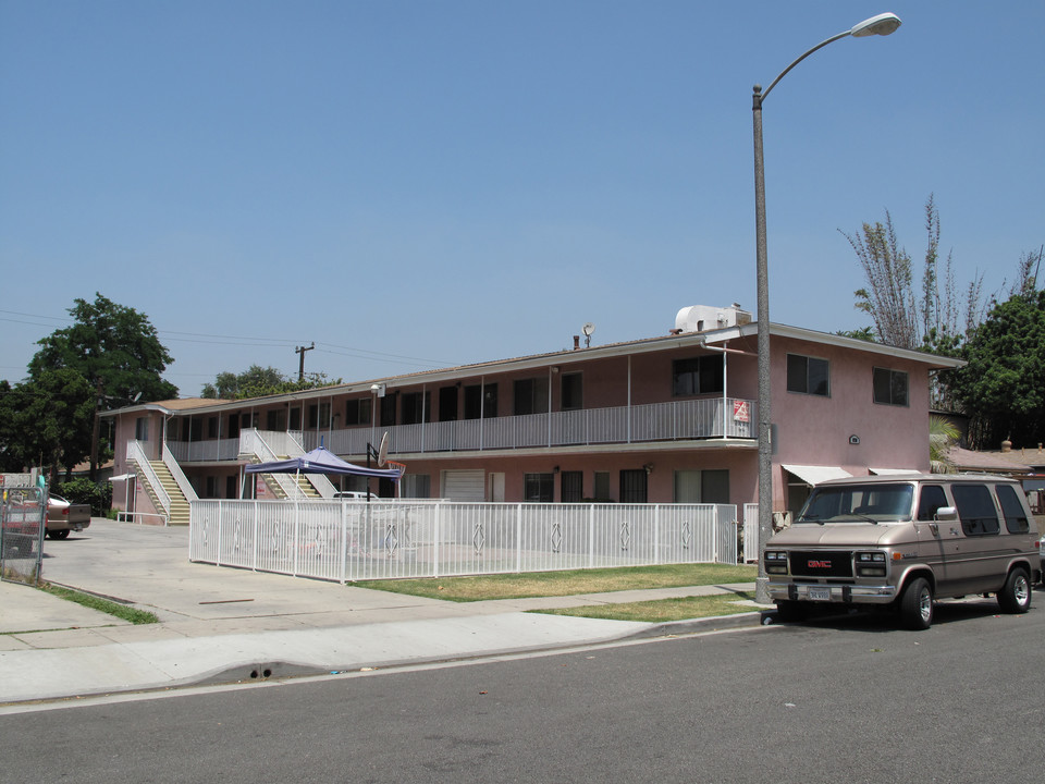 6759 Obispo Ave in Long Beach, CA - Building Photo